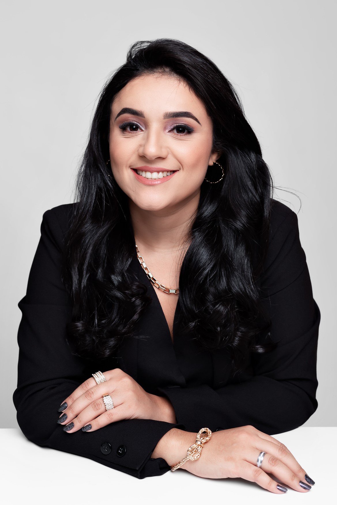 Dra. Aline Melo, advogada do Viana e Melo Advogados